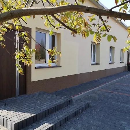 U Adama Feriegård *